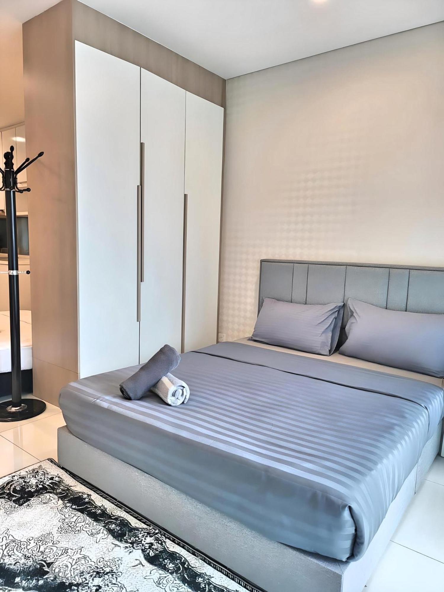 Summer Klcc By Regal Homes *